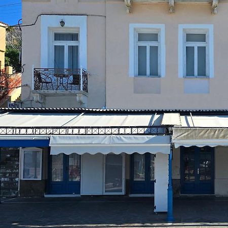 Готель Poros Mood Poros Town Екстер'єр фото