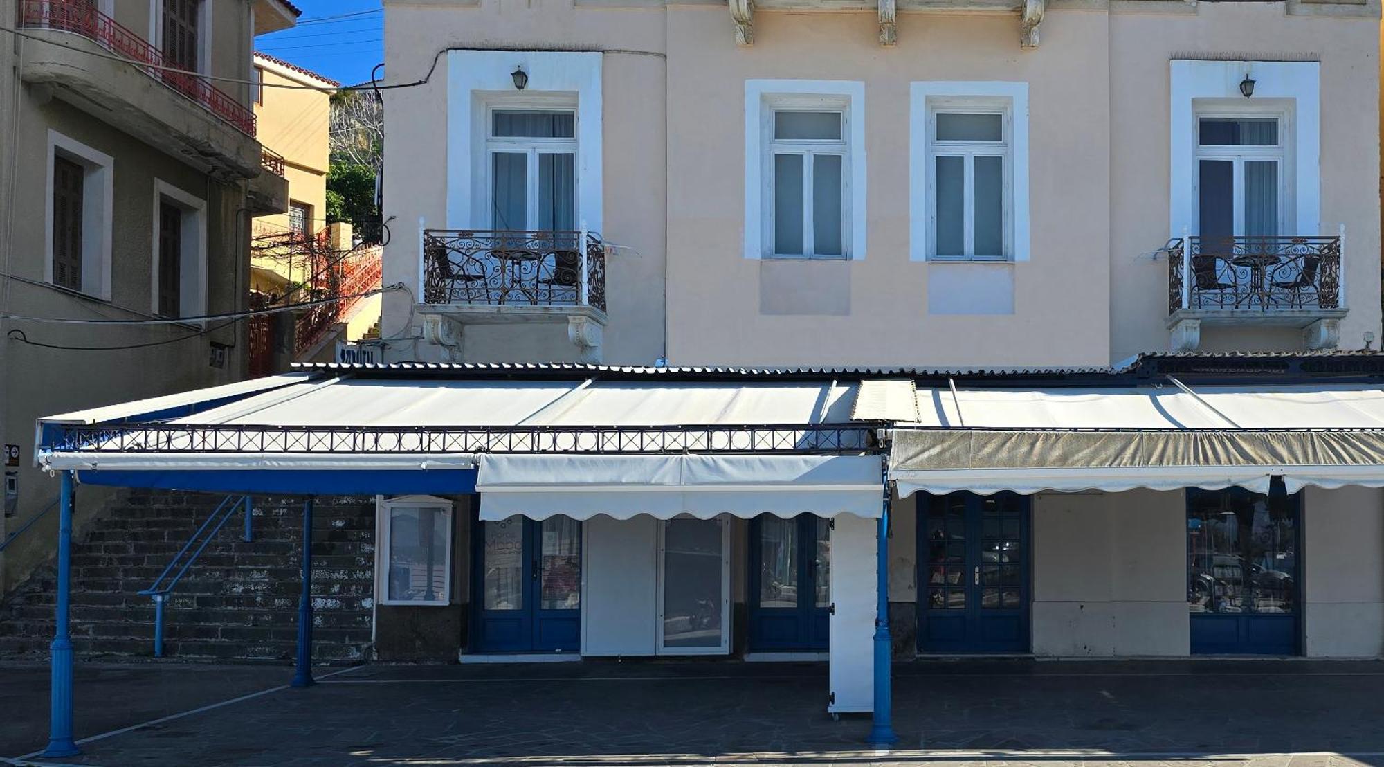 Готель Poros Mood Poros Town Екстер'єр фото